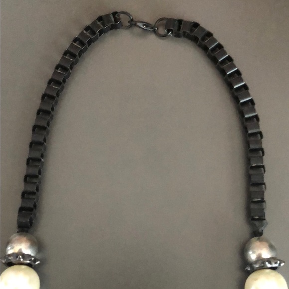 Statement necklace - Picture 3 of 4